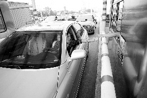 明年春节等4大节日高速路继续免费