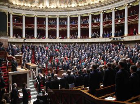 Ϊ��Ϯ������Ĭ��������Ա�Է��ϳ���������ͼ��