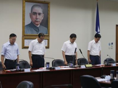 ����Ϊ����������Ĭ����Ӣ�ţ������ս�ƽϢ